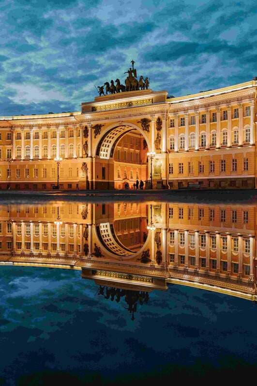 Top 15 places to see in Saint-Petersburg, Russia